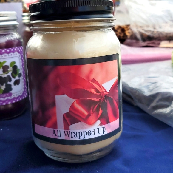 Salted Caramel Mason Jar Candle New 16 oz, Burn 60 hours Celebrating Home - Picture 1 of 3